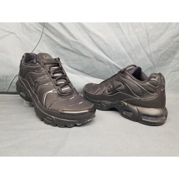 Nike Air Max Plus (PS) Sneakers Mesh Triple Black Size 12c BRAND NEW IN BOX! - Picture 1 of 7